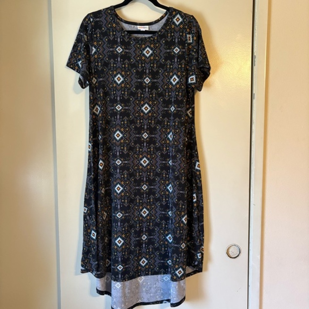 LuLaRoe Carly Dress Geometric Tribal Print High Low Hem Women Size Medium  Black